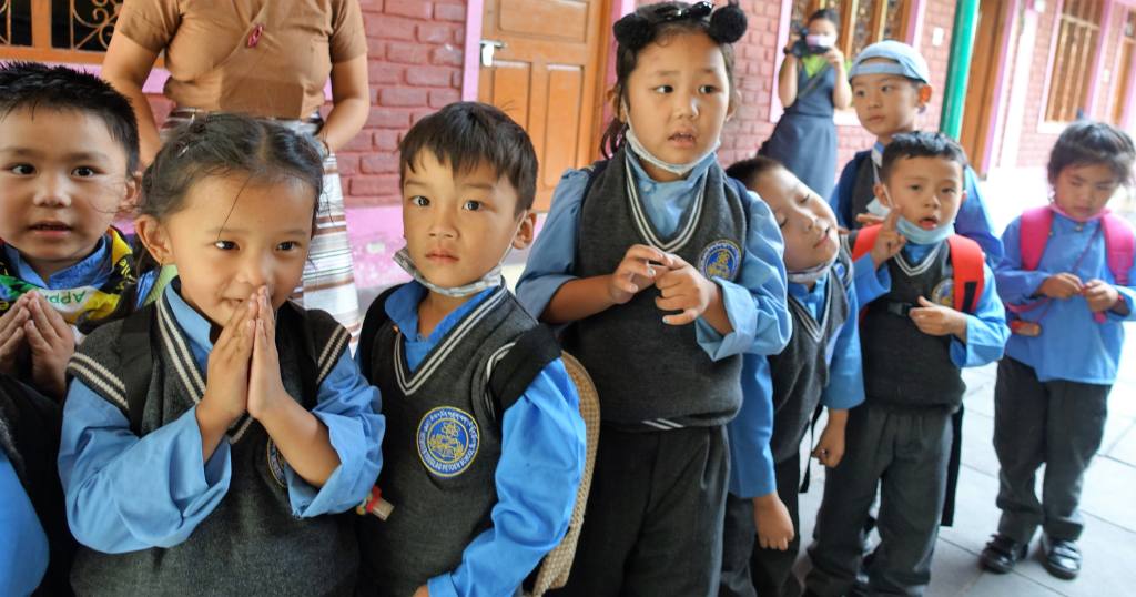 Tibetische Schulkinder Tibetan Day School, ausgewogene Ernährung