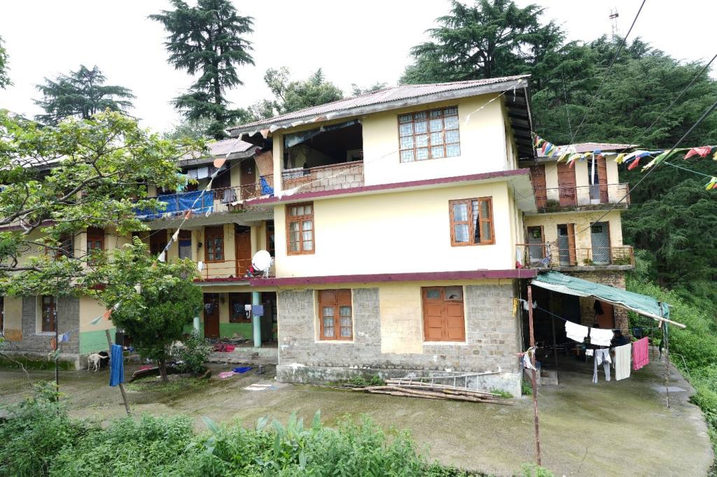 Wohngebäude TIPA Boys Hostel in Dharamsala ist nach über 50 Jahren baufällig